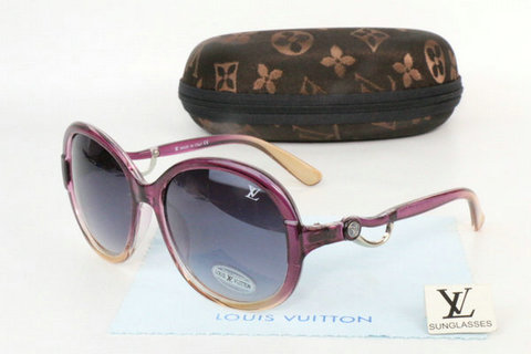 Louis Vuitton Sunglasses 23