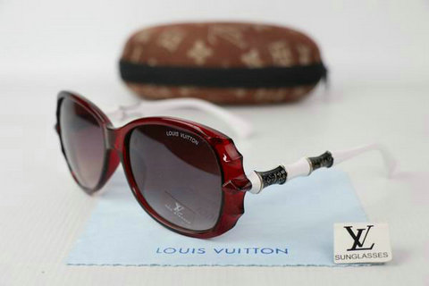 Louis Vuitton Sunglasses 30