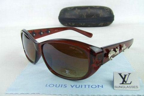 Louis Vuitton Sunglasses 33